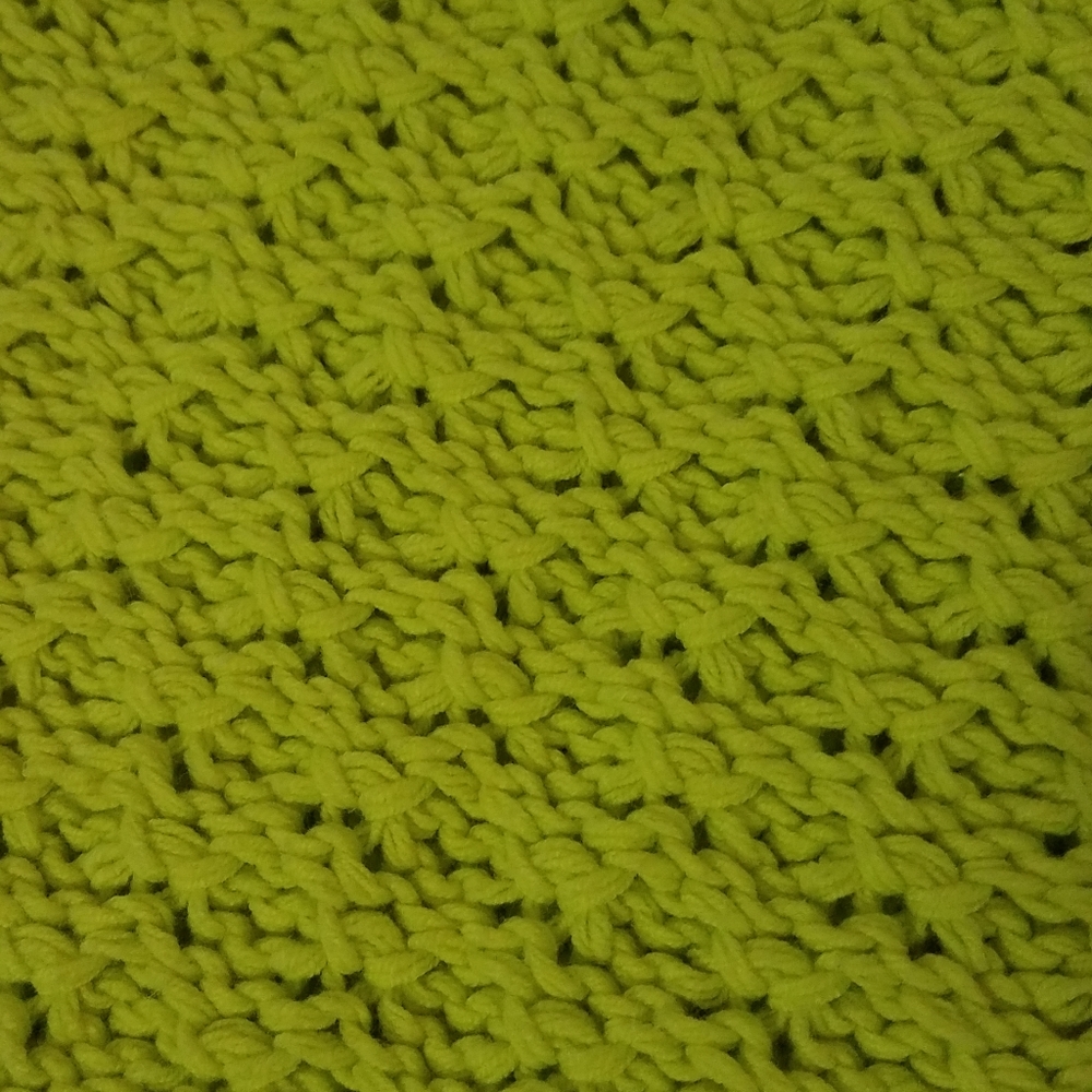 Beautiful woman's knitted sweater - Picture 5 of 8